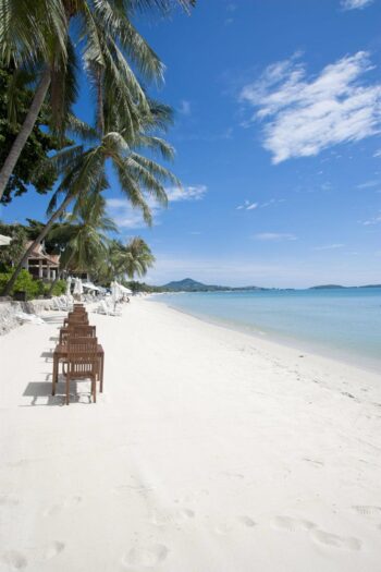 Chaweng Noi Beach Samui clear sea swimming tropical water