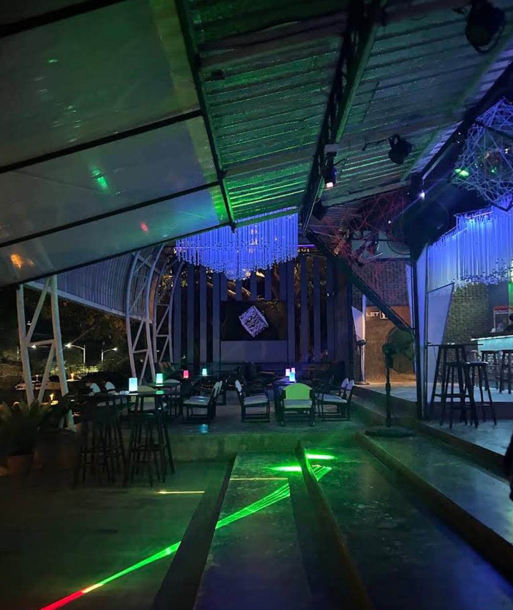 CU Club Samui bar nightlife pool table music relaxed vibe