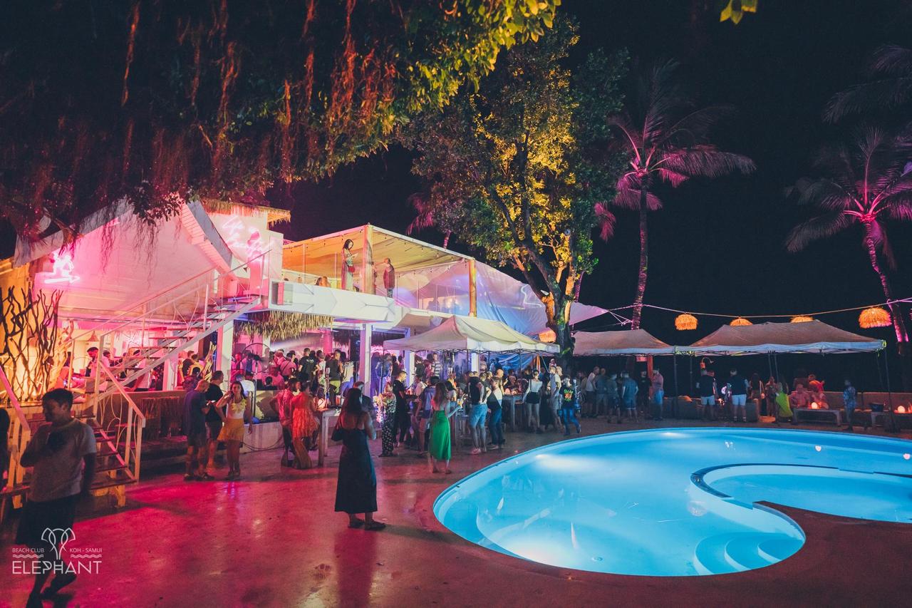 Elephant Beach Club Samui beach club Chaweng sunbeds party