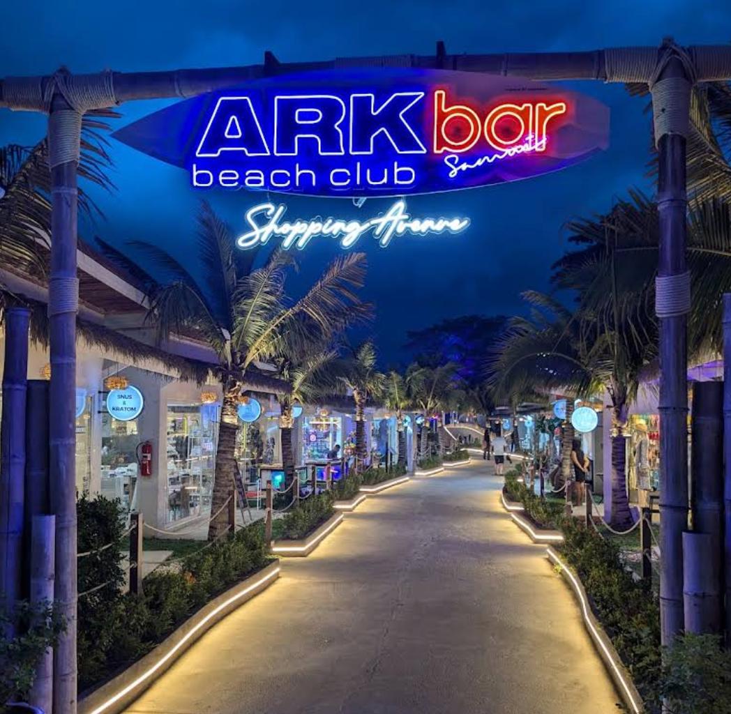 Ark Bar Samui beach club Chaweng nightlife pool party