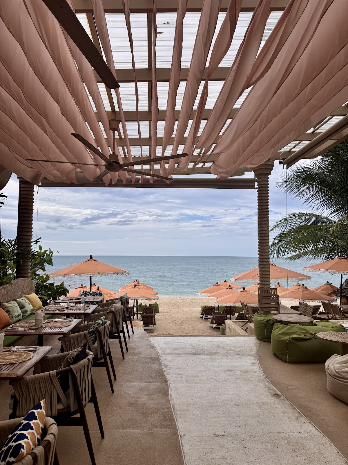 Zephyr Beach Club Koh Samui beachfront bar ocean views